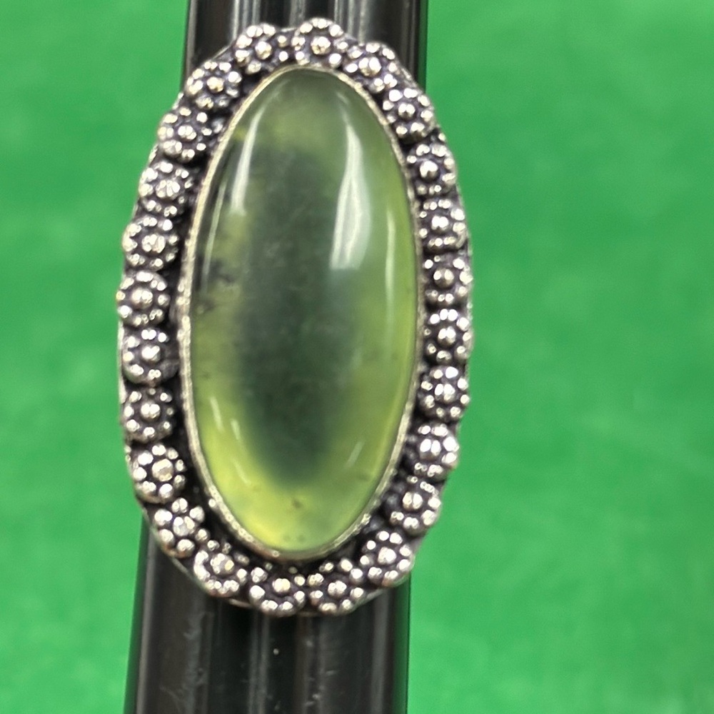Green Stone Silver Ring - image 7